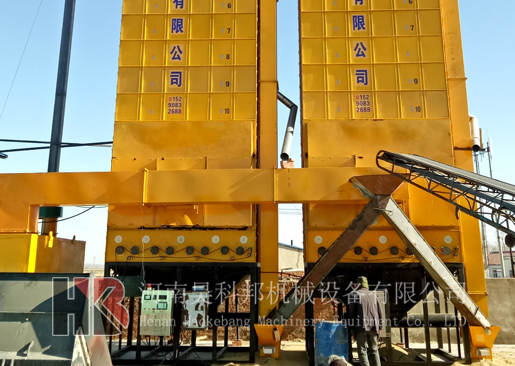 發(fā)往黑龍江的玉米烘干機