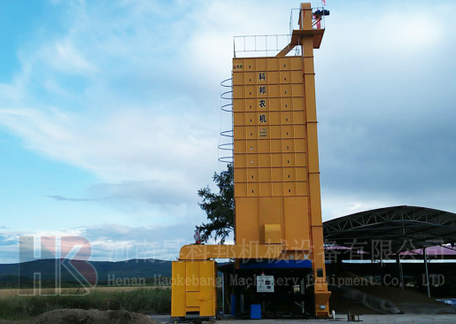 內(nèi)蒙古根河糧食烘干機現(xiàn)場